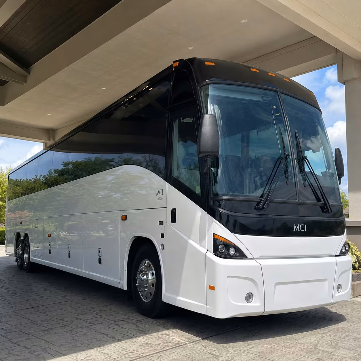 shuttle your edison workforce between metropark park and ride lots and the office without the headache