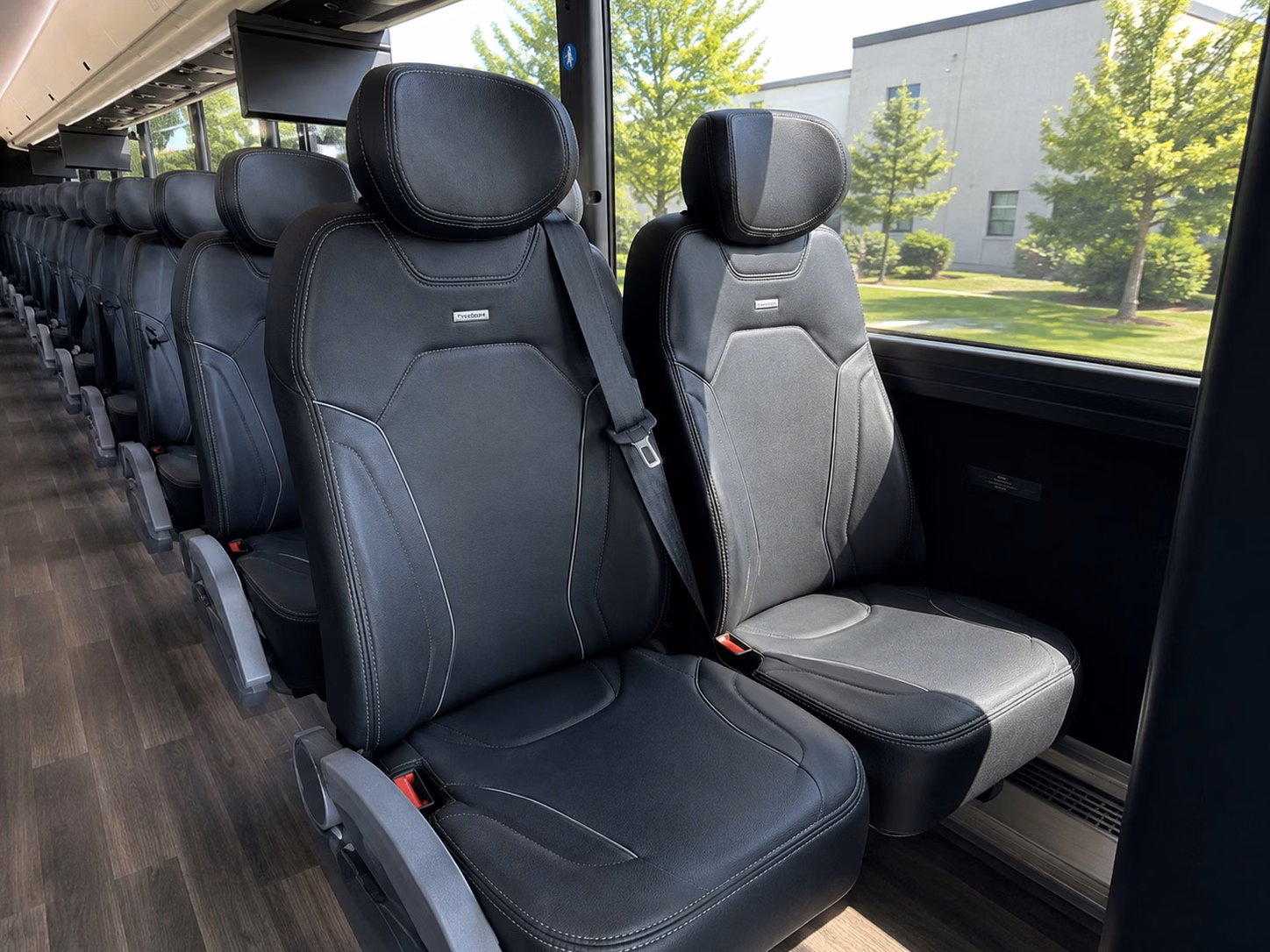 shuttle your wedding guests between edison hotels and your venue stress free